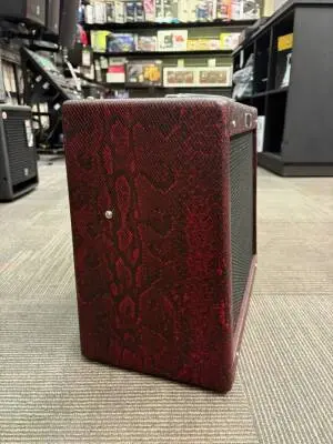 Fender Limited Edition Blues Junior IV Red Snake Skin 2