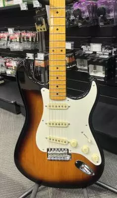 Fender - ERIC JOHNSON STRAT 2