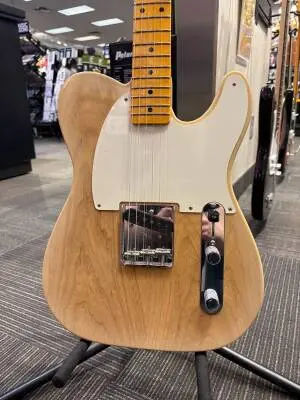 Fender Vintage Custom '59 Esquire Time Capsule Package 2