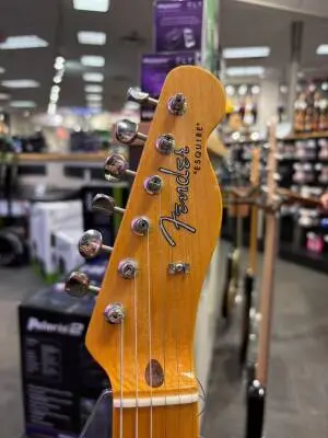 Fender Vintage Custom '59 Esquire Time Capsule Package 2