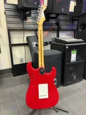 Vester Vintage LH Strat Copy 2