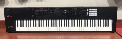 Roland - FA-08 Keyboard Workstation