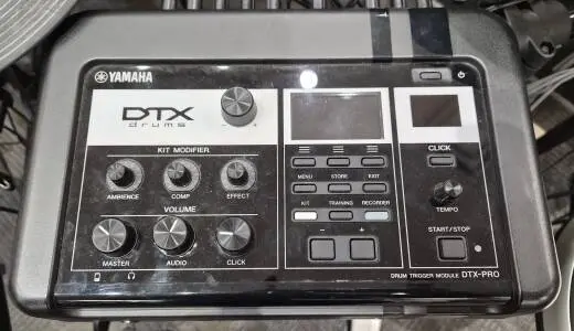 Yamaha 5Piece DTX6 Kit W/ 3-Zone XP80 Snare Pad 2