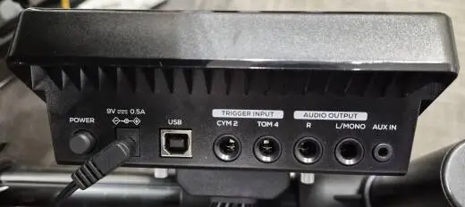 Alesis Nitro Kit with Mesh Pads and Bluetooth 2