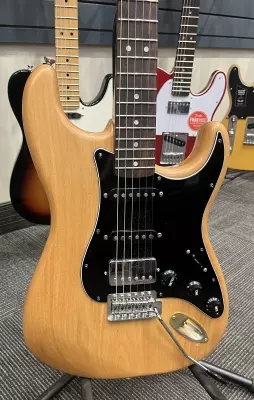 SQUIER 70's CLASSIC VIBE STRAT (WITH MODS) 2