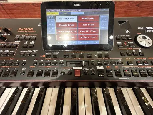 Korg - PA1000 2