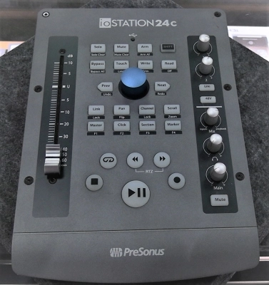 PreSonus - IOSTATION FADERPORT