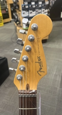FENDER DELUXE STRAT PLUS 2