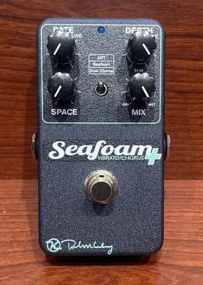 Keeley - SEAFOAM PLUS + VIBRATO/CHORUS