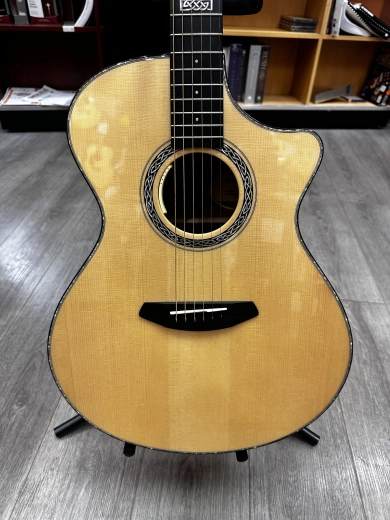 Breedlove Legacy Concerto AD/KOA 2