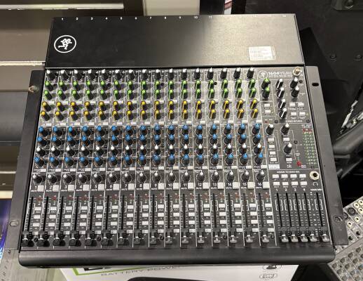 Mackie - 1604-VLZ4 16-CHANNEL COMPACT 4-BUS MIXER