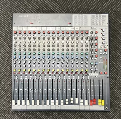 Soundcraft - FX16II MIXER