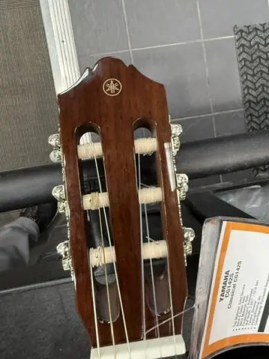 Yamaha - CG142S 2
