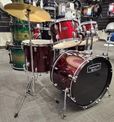 Mapex Tornado 10,12,14,16,22 /HW and CYM in Burgundy