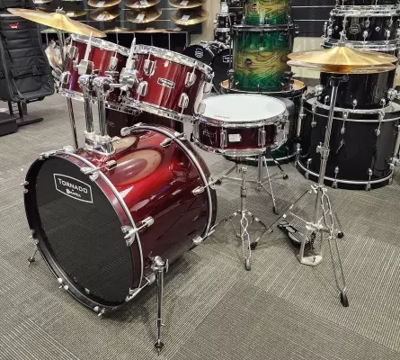 Mapex Tornado 10,12,14,16,22 /HW and CYM in Burgundy 2