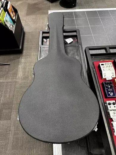 TAYLOR ACOUSTIC HARDCASE 2