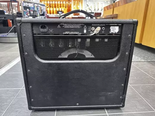 PRS 30 GUITAR AMPLIFIER 2