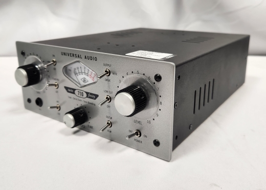 Gear Hunter | Universal Audio - 710 TWIN-FINITY