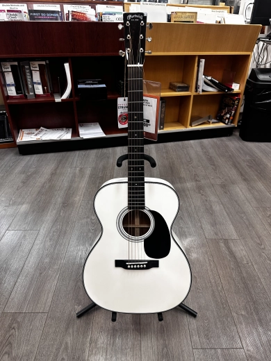 Martin 000-14F White