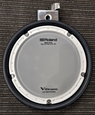 Roland - 6