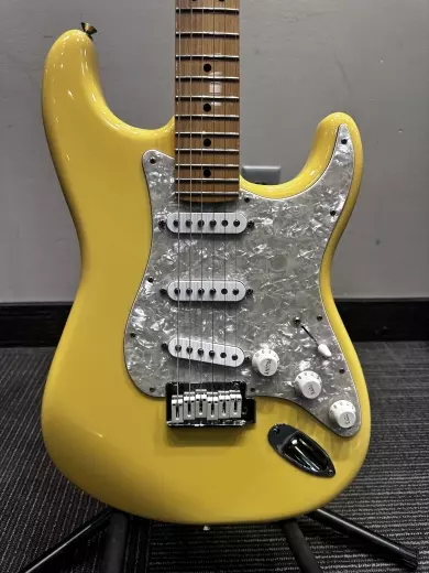 FENDER PLAYER STRAT MN BCR MODDED 2