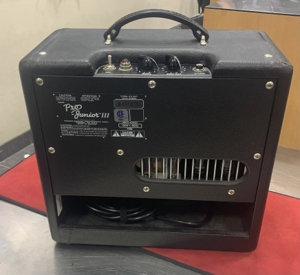 FENDER PRO JR III BLACK 2