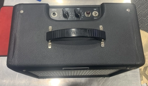 FENDER PRO JR III BLACK 2