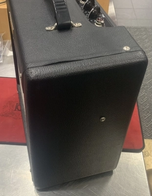 FENDER PRO JR III BLACK 2