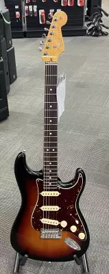 Fender - AM PRO II STRATOCASTER
