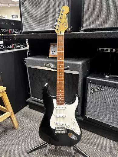 Fender STD Strat RW BLK