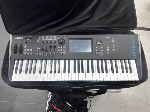 Yamaha - MODX6