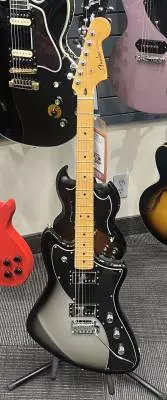 Fender - METEORA PLAYER PLUS