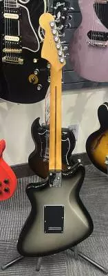Fender - METEORA PLAYER PLUS 2