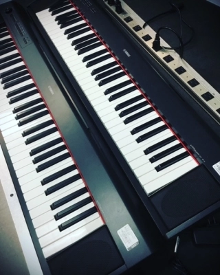 Yamaha - NP12 B