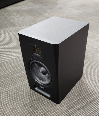 ADAM Audio - AD-F5