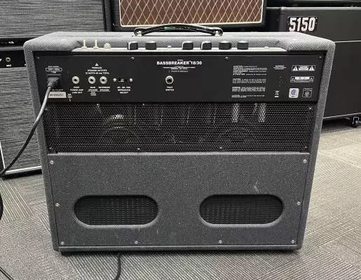 FENDER BASSBREAKER 18-30 COMBO 2