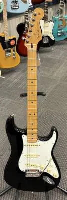 Fender - PLAYER II STRATOCASTER