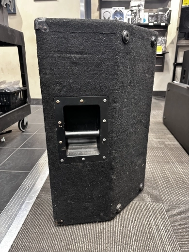 Yorkville Sound - YX15P 2