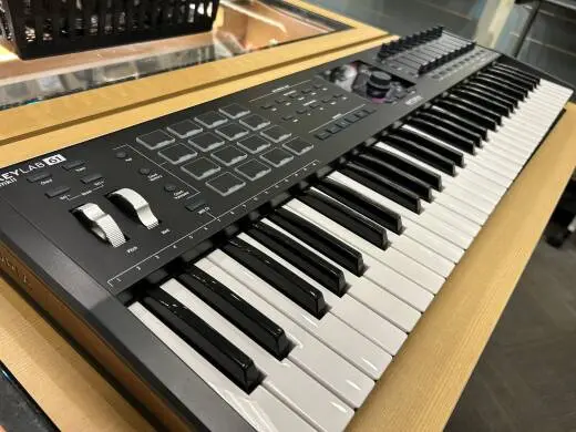 Arturia - KEYLABMKII61 BK 2