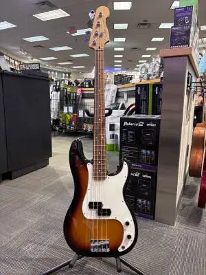 Fender Player P-Bass PF 3 Tone Sunburst