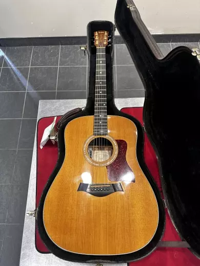 TAYLOR 710-B 25TH ANNIVERSARY BRAZILIAN ROSEWOOD