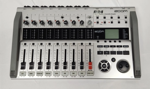 Zoom - R24 2