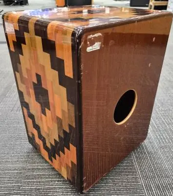 Gon Bops Acuna SE Cajon W/ Bag 2