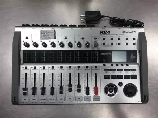 Zoom - R24 2
