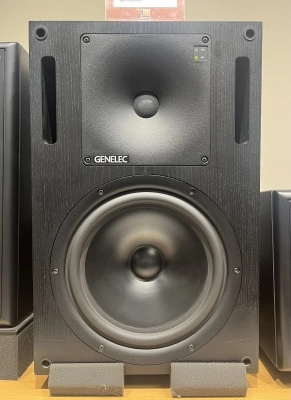 (PAIR) GENELEC 1032APM MONITORS (PAIR)