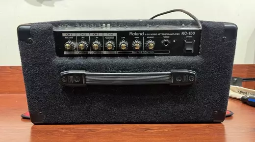 Roland - KC-150 Keyboard Amp 2