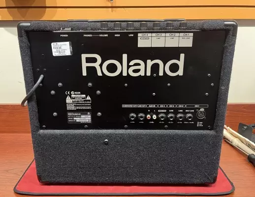 Roland - KC-150 Keyboard Amp 2