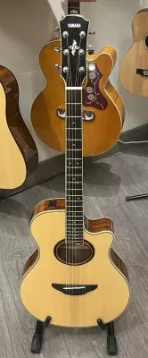 Yamaha - APX700II NT