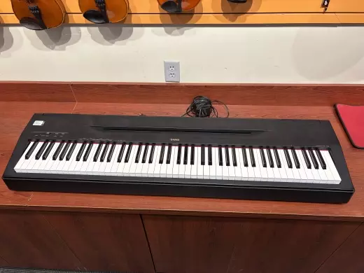Yamaha P-60 Digital Keyboard
