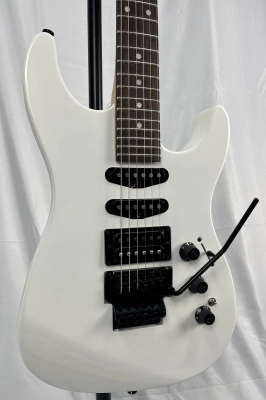 FENDER HM STRAT BRIGHT WHITE